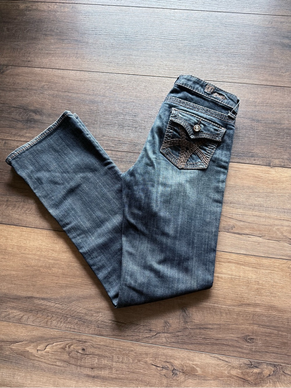 Kut from the Kloth Dark Blue Denim Jeans with Brown Label